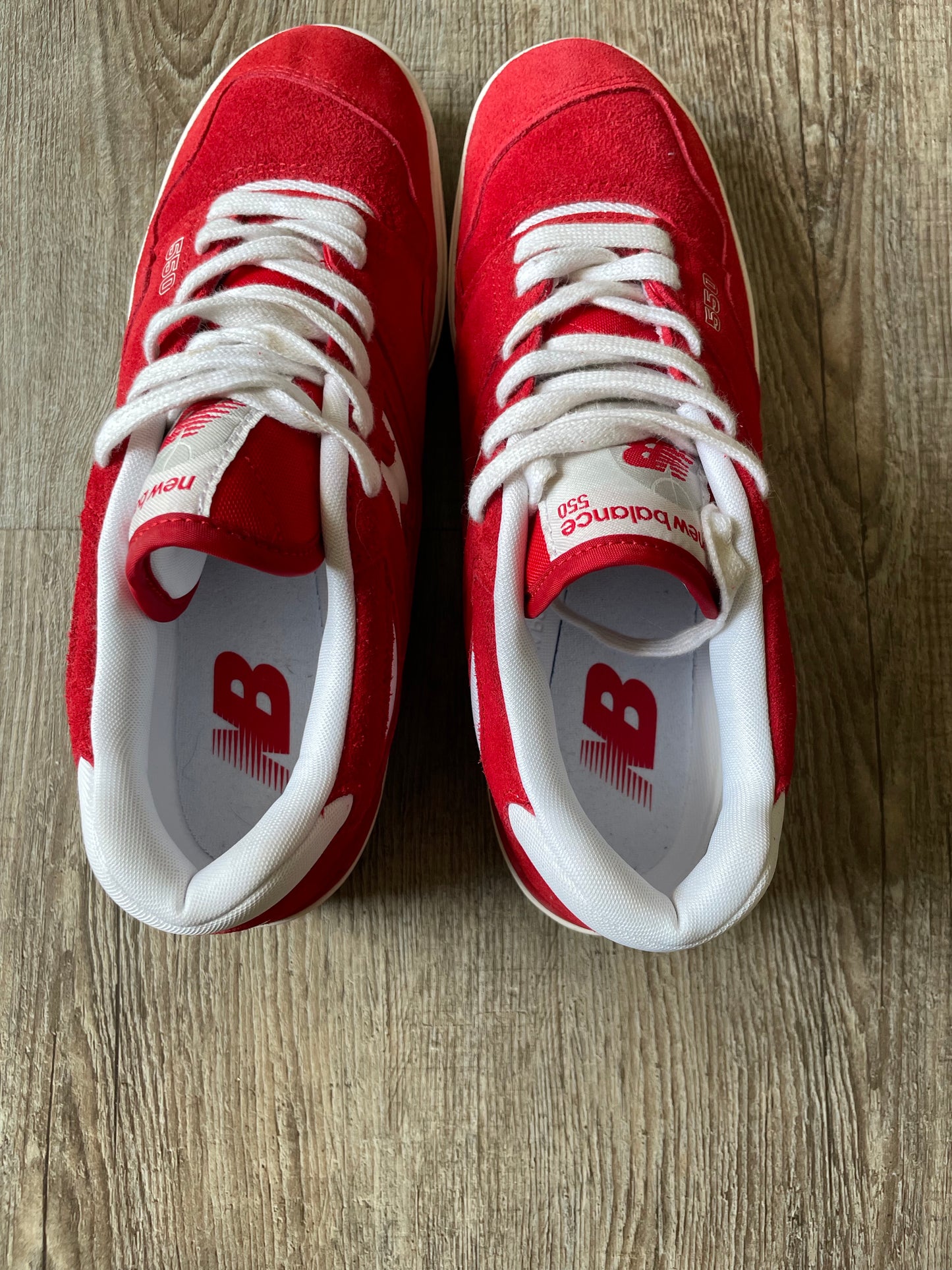 (9.5) NEW BALANCE 550 "Suede Pack Red"