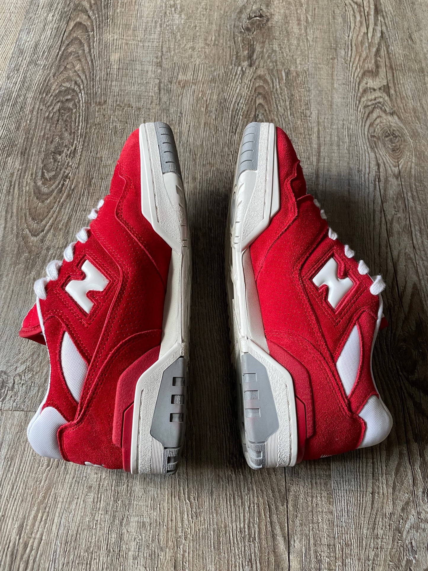 (9.5) NEW BALANCE 550 "Suede Pack Red"