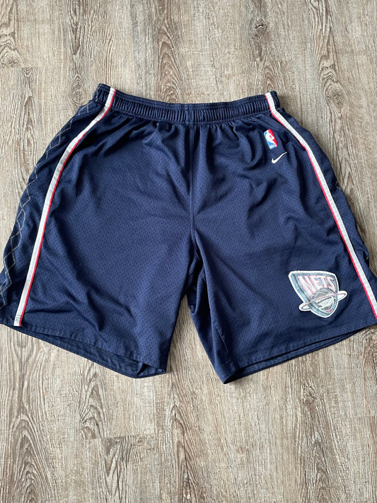 (2XL) Vintage NIKE New Jersey Nets Team Shorts